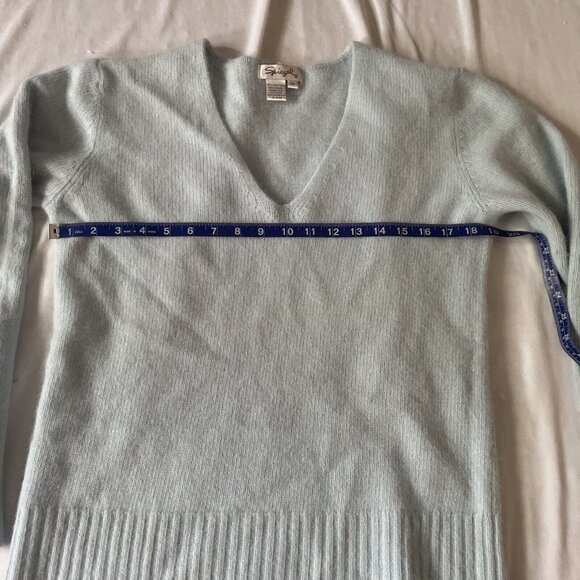 Spiegel Womens Light Blue V-Neck Sweater M Wool Angora Blend Soft Textured Knit - Picture 3 of 15